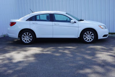 2013 Chrysler 200 Touring