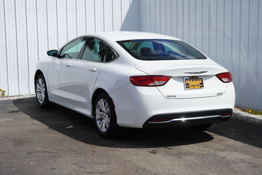 2016 Chrysler 200 Limited