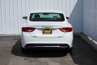2016 Chrysler 200 Limited
