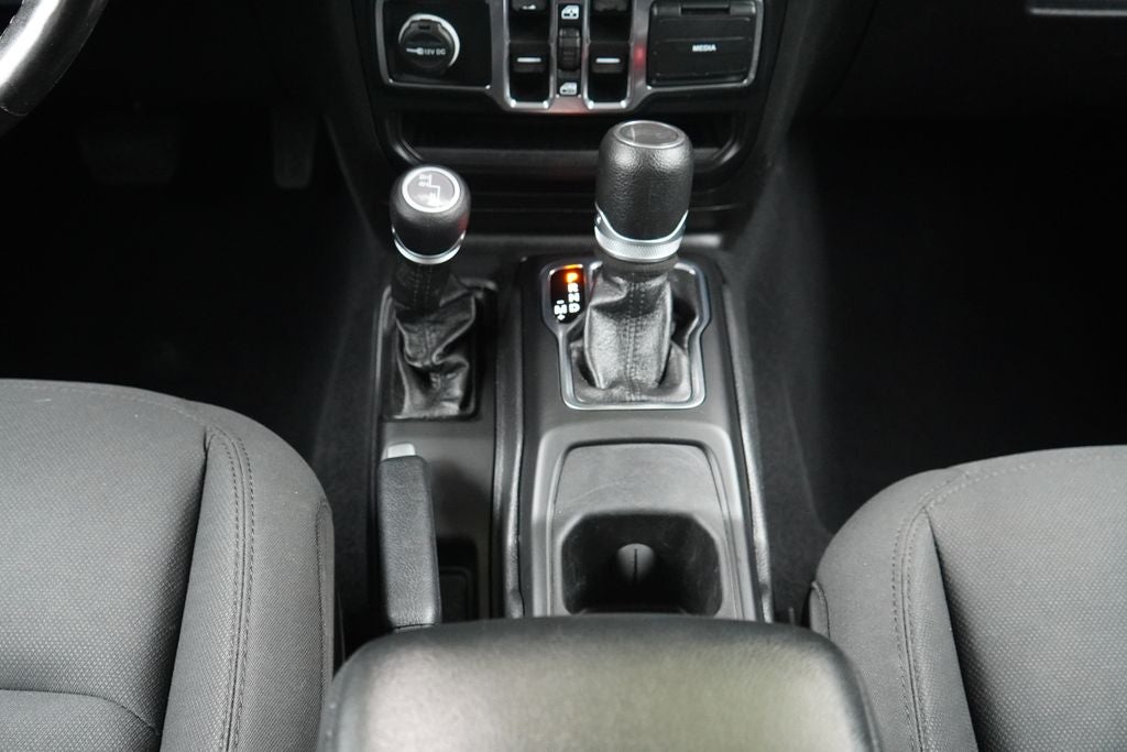 2023 Jeep Wrangler 4-Door Sport Altitude 4x4