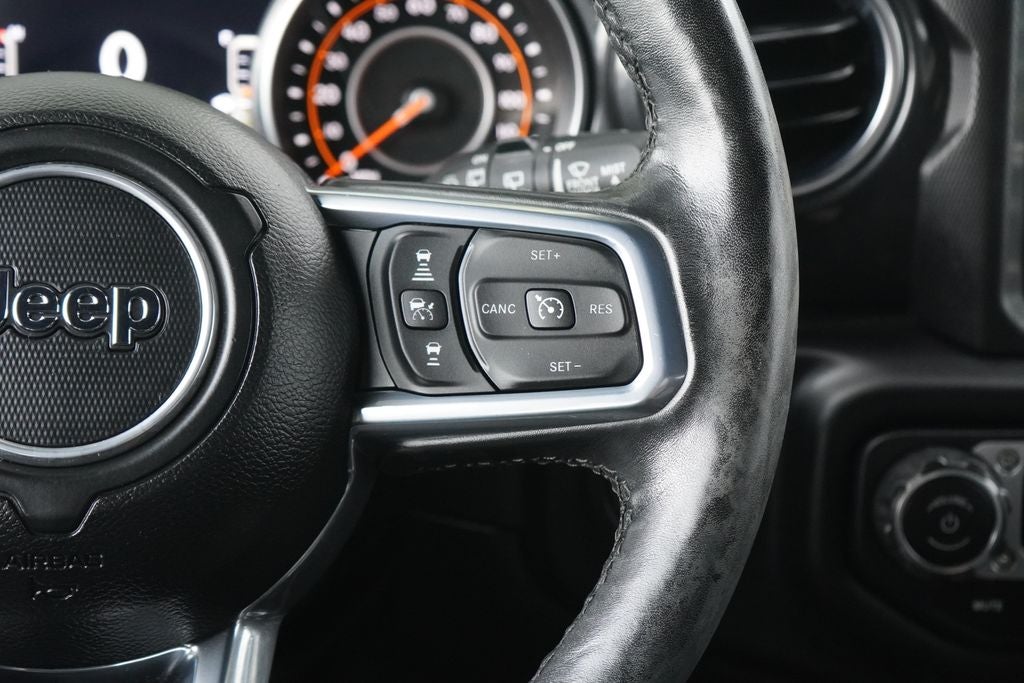 2023 Jeep Wrangler 4-Door Sahara Altitude 4x4