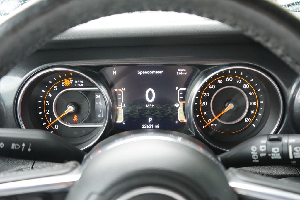 2023 Jeep Wrangler 4-Door Sahara Altitude 4x4