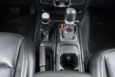 2023 Jeep Wrangler 4-Door Sahara Altitude 4x4