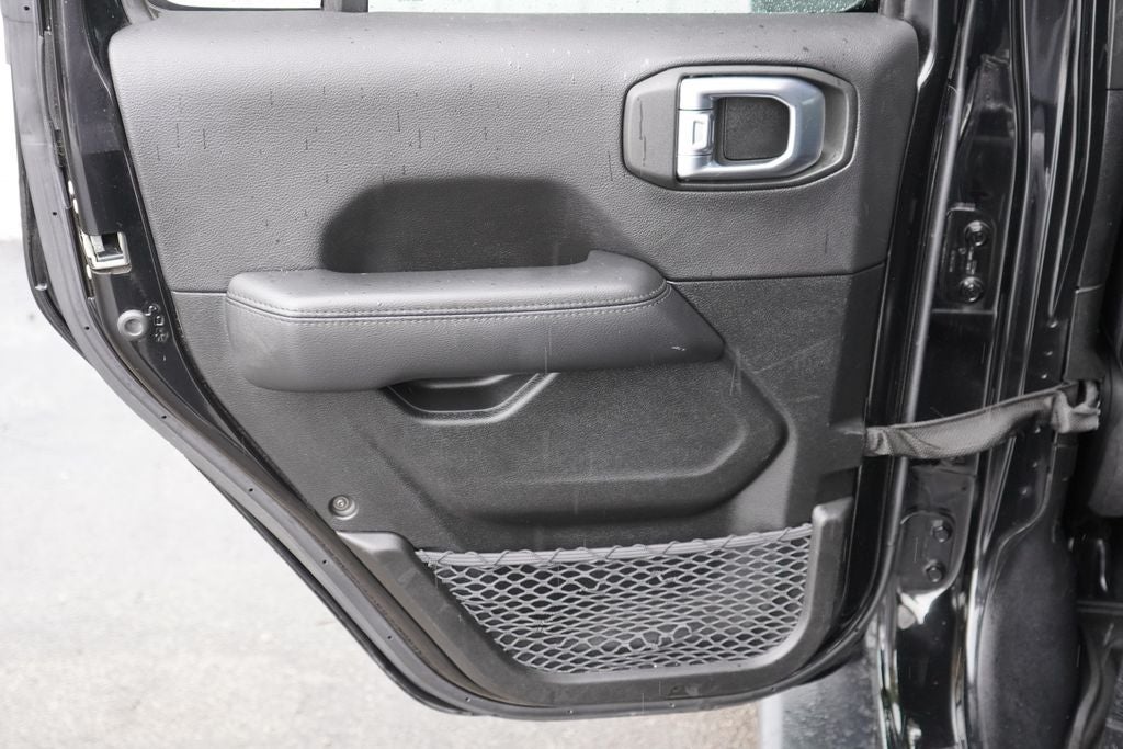 2023 Jeep Wrangler 4-Door Sahara Altitude 4x4