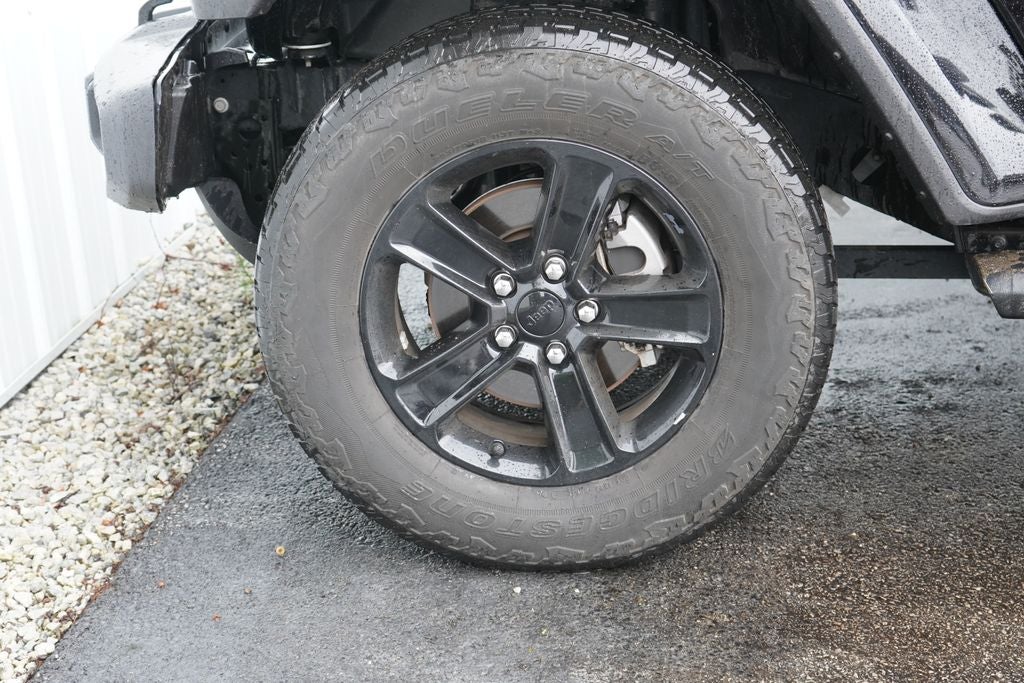 2023 Jeep Wrangler 4-Door Sahara Altitude 4x4