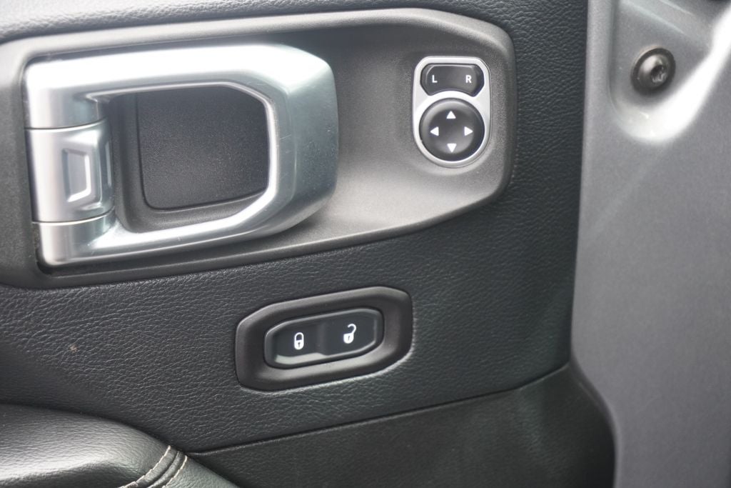 2018 Jeep Wrangler Unlimited Sahara 4x4