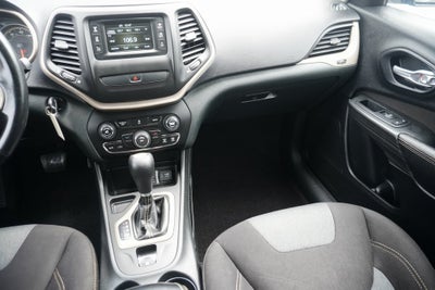 2016 Jeep Cherokee Altitude