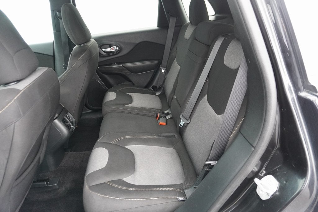 2016 Jeep Cherokee Altitude