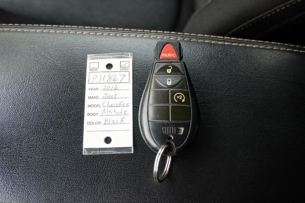 2016 Jeep Cherokee Altitude