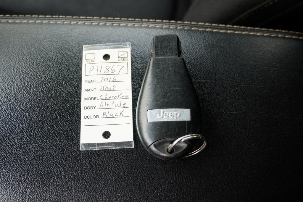2016 Jeep Cherokee Altitude