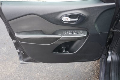 2016 Jeep Cherokee Altitude