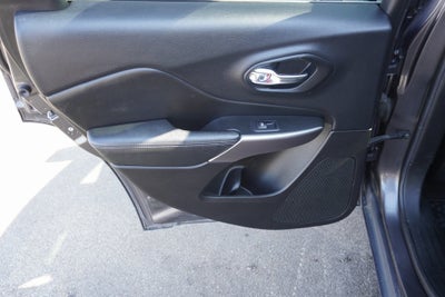 2019 Jeep Cherokee Latitude Plus FWD