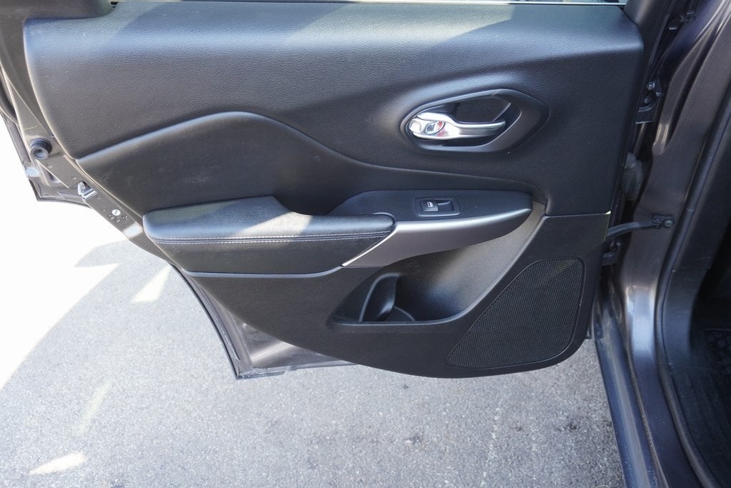 2019 Jeep Cherokee Latitude Plus FWD