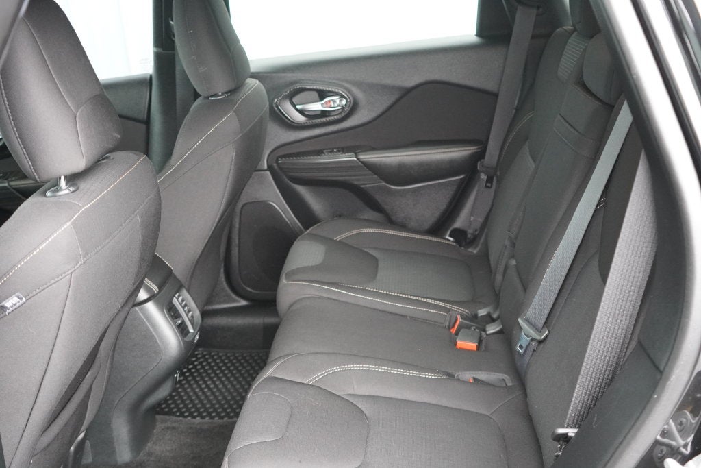 2016 Jeep Cherokee Altitude