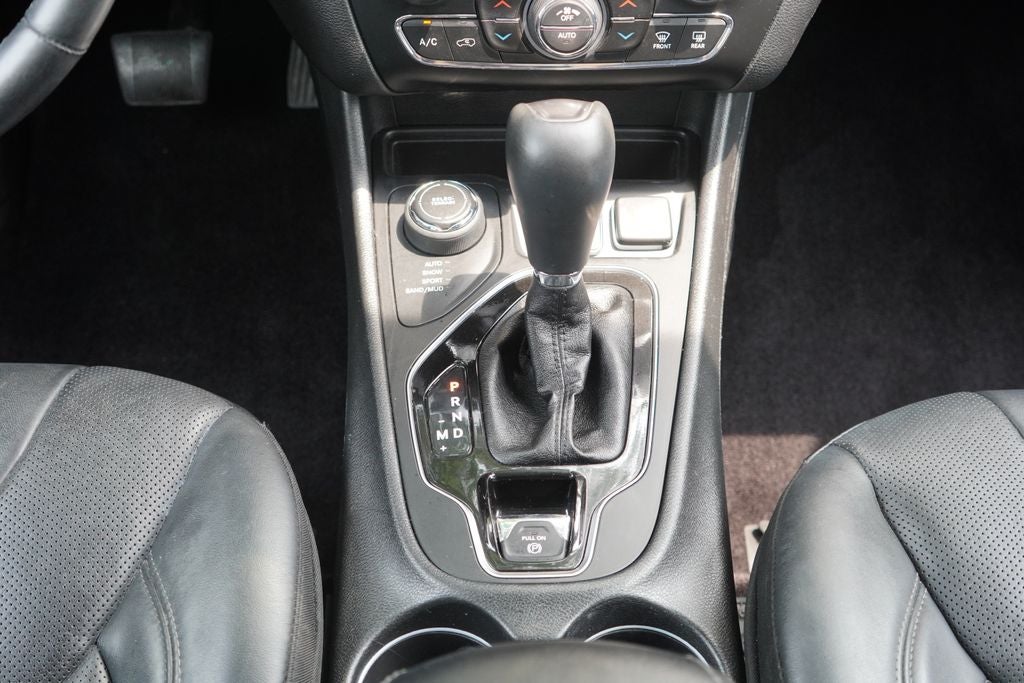 2019 Jeep Cherokee Overland 4x4