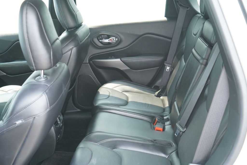 2019 Jeep Cherokee Overland 4x4