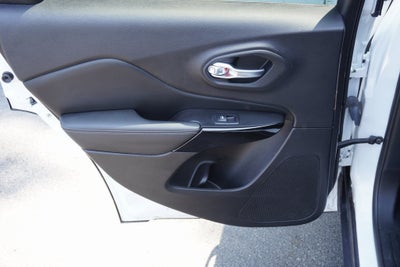 2023 Jeep Cherokee Altitude Lux 4x4