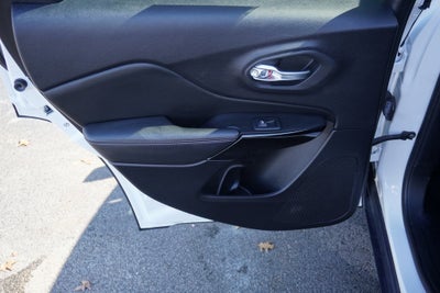 2023 Jeep Cherokee Altitude Lux 4x4