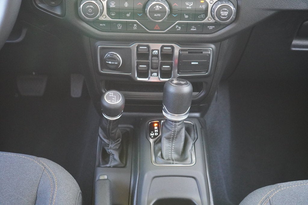 2027 Jeep Wrangler WRANGLER 4-DOOR SPORT S