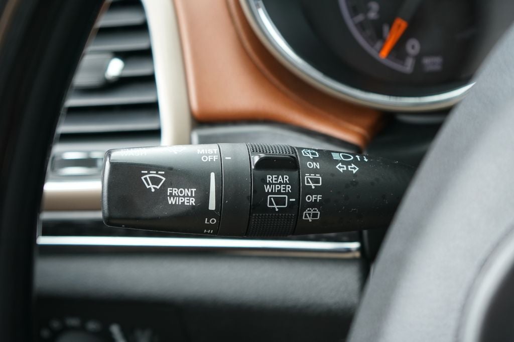 2016 Jeep Grand Cherokee Summit