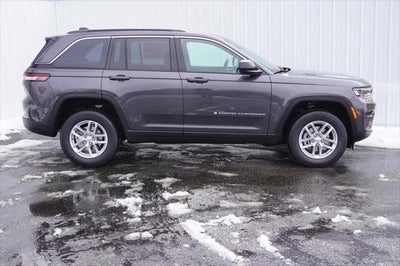 2025 Jeep Grand Cherokee GRAND CHEROKEE LAREDO X 4X4