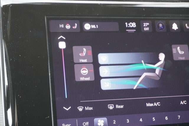 2025 Jeep Grand Cherokee GRAND CHEROKEE LAREDO X 4X4