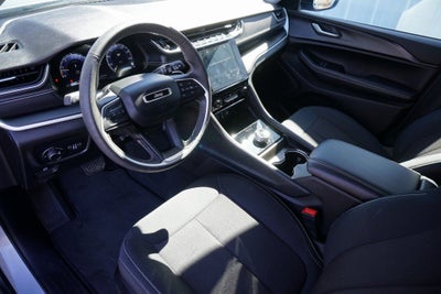 2024 Jeep Grand Cherokee Laredo 4x4