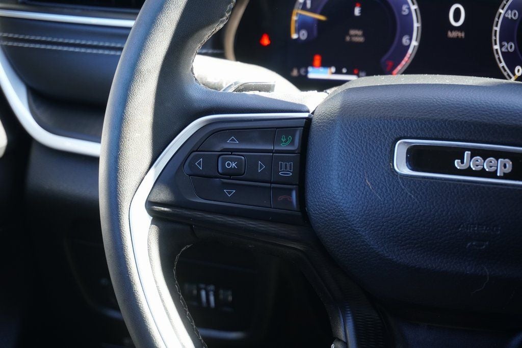 2024 Jeep Grand Cherokee Laredo 4x4