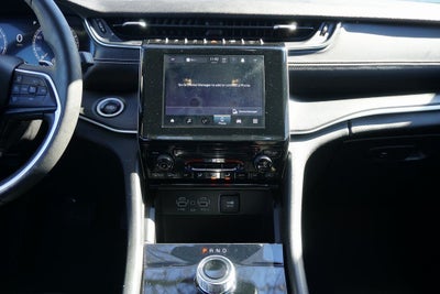 2024 Jeep Grand Cherokee Laredo 4x4