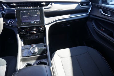 2024 Jeep Grand Cherokee Laredo 4x4