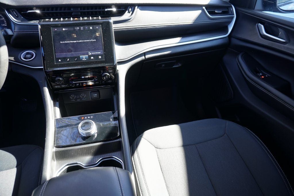 2024 Jeep Grand Cherokee Laredo 4x4