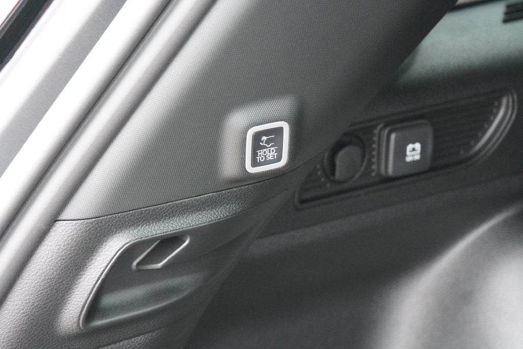 2027 Jeep Grand Cherokee GRAND CHEROKEE LAREDO X 4X4