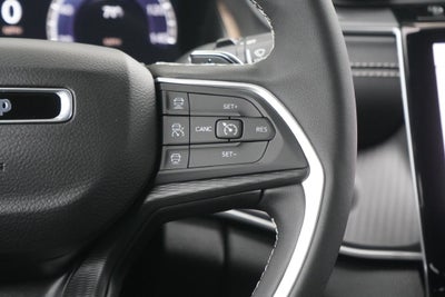2027 Jeep Grand Cherokee GRAND CHEROKEE LAREDO X 4X4