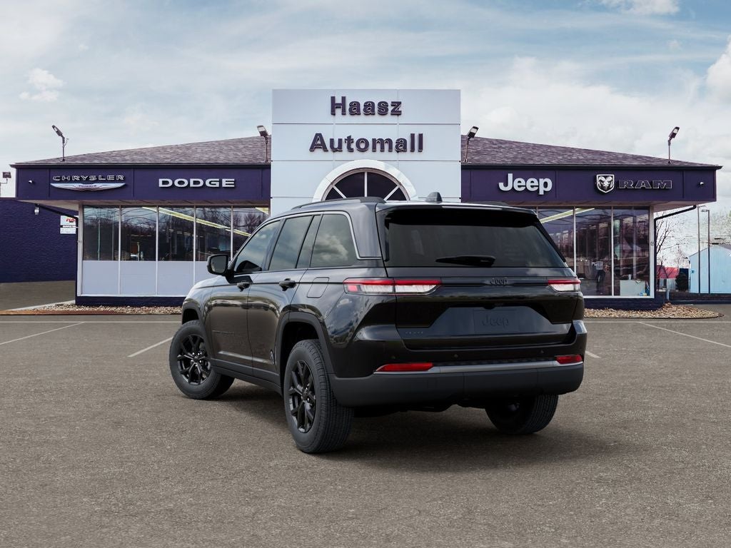 2026 Jeep Grand Cherokee GRAND CHEROKEE LAREDO ALTITUDE 4X4