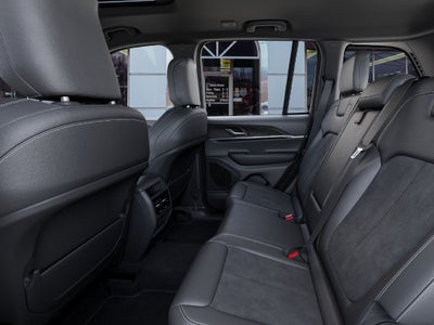 2027 Jeep Grand Cherokee GRAND CHEROKEE LAREDO ALTITUDE 4X4