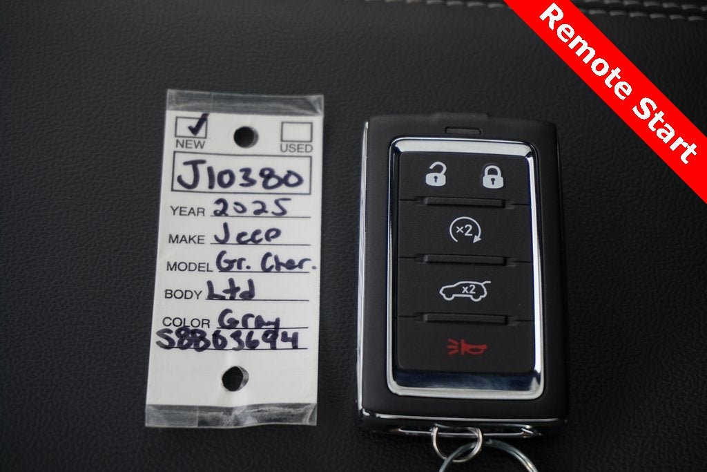 2025 Jeep Grand Cherokee GRAND CHEROKEE LIMITED 4X4