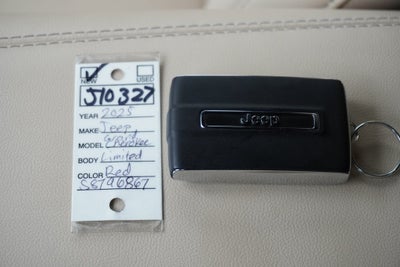 2025 Jeep Grand Cherokee GRAND CHEROKEE LIMITED 4X4