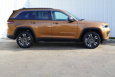 2027 Jeep Grand Cherokee GRAND CHEROKEE LIMITED 4X4