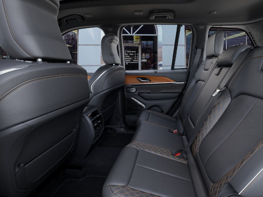 2027 Jeep Grand Cherokee GRAND CHEROKEE SUMMIT 4X4