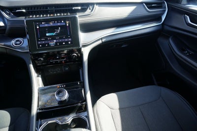 2023 Jeep Grand Cherokee L Laredo 4x4