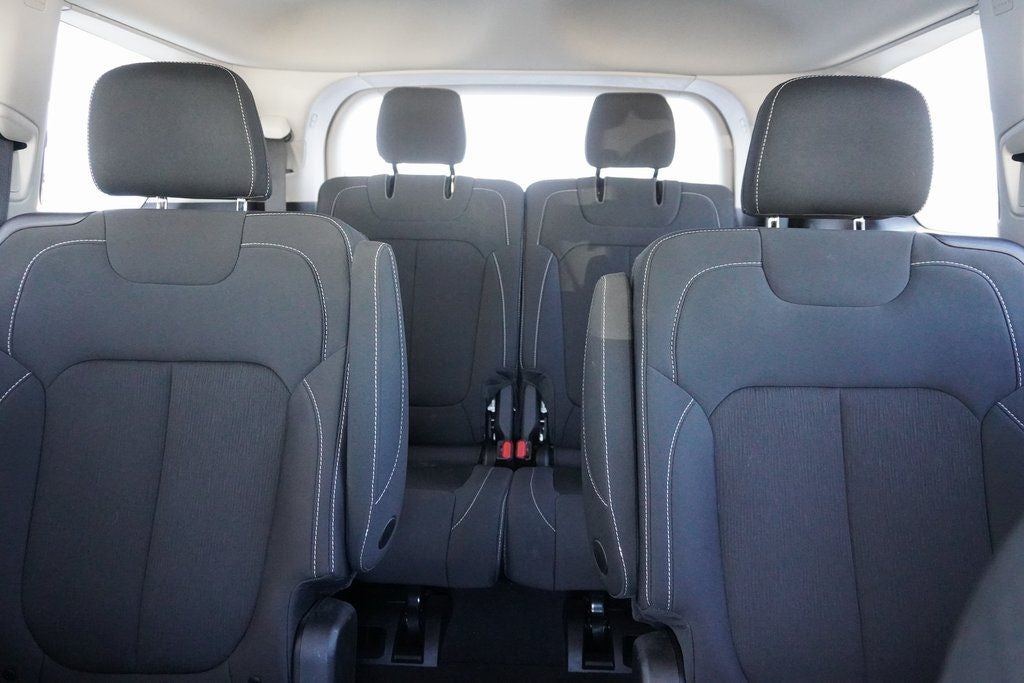 2023 Jeep Grand Cherokee L Laredo 4x4