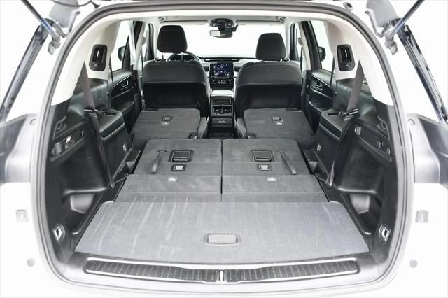 2023 Jeep Grand Cherokee L Laredo 4x4