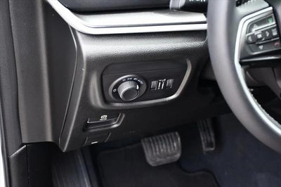 2023 Jeep Grand Cherokee L Laredo 4x4