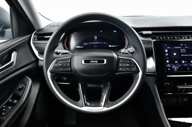 2023 Jeep Grand Cherokee L Laredo 4x4