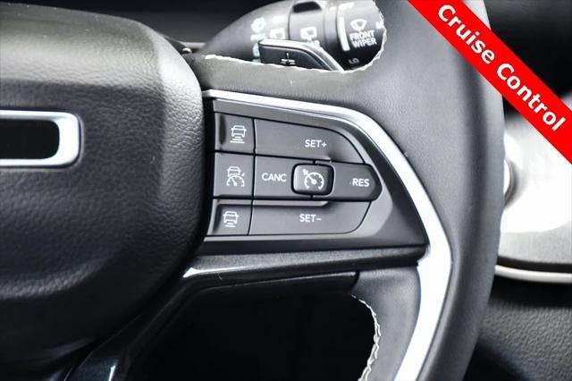 2023 Jeep Grand Cherokee L Laredo 4x4