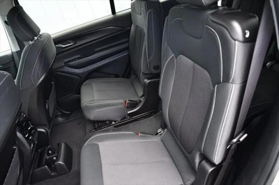 2023 Jeep Grand Cherokee L Laredo 4x4