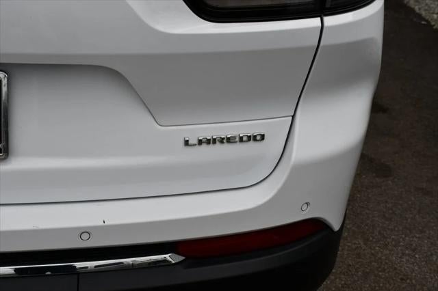 2023 Jeep Grand Cherokee L Laredo 4x4