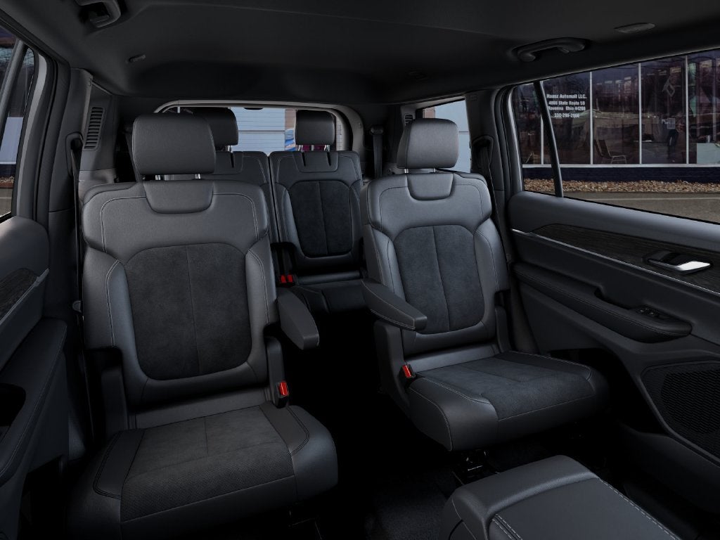 2027 Jeep Grand Cherokee GRAND CHEROKEE L LAREDO ALTITUDE 4X4