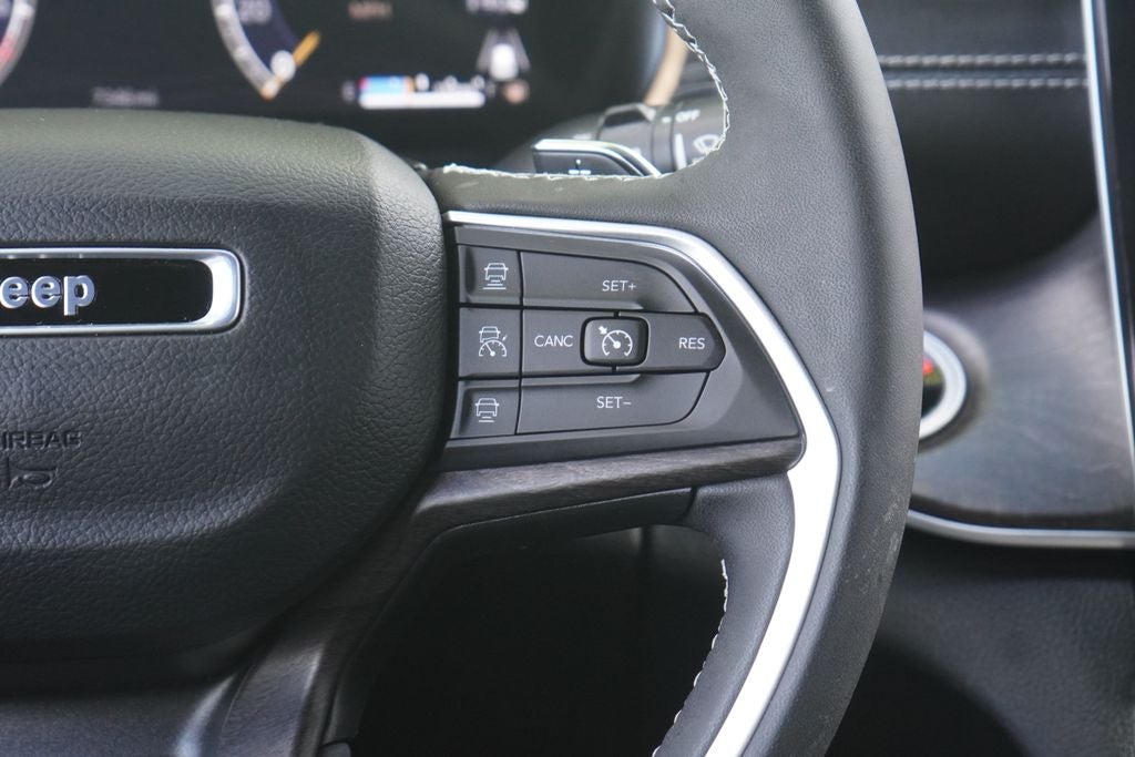 2025 Jeep Grand Cherokee L Limited 4x4