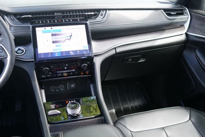 2025 Jeep Grand Cherokee L Limited 4x4